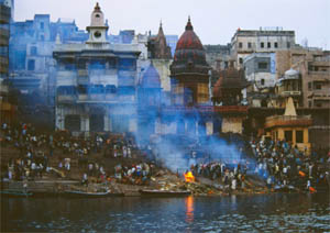 Manikarnika Ghat2.jpg